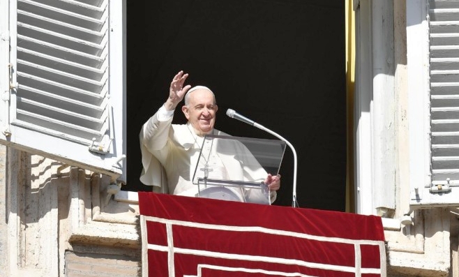 Domenica della Parola di Dio 2022 – Papa Francesco all’Angelus: “la Parola di Dio trasforma una giornata qualsiasi nell’oggi in cui Dio ci parla”